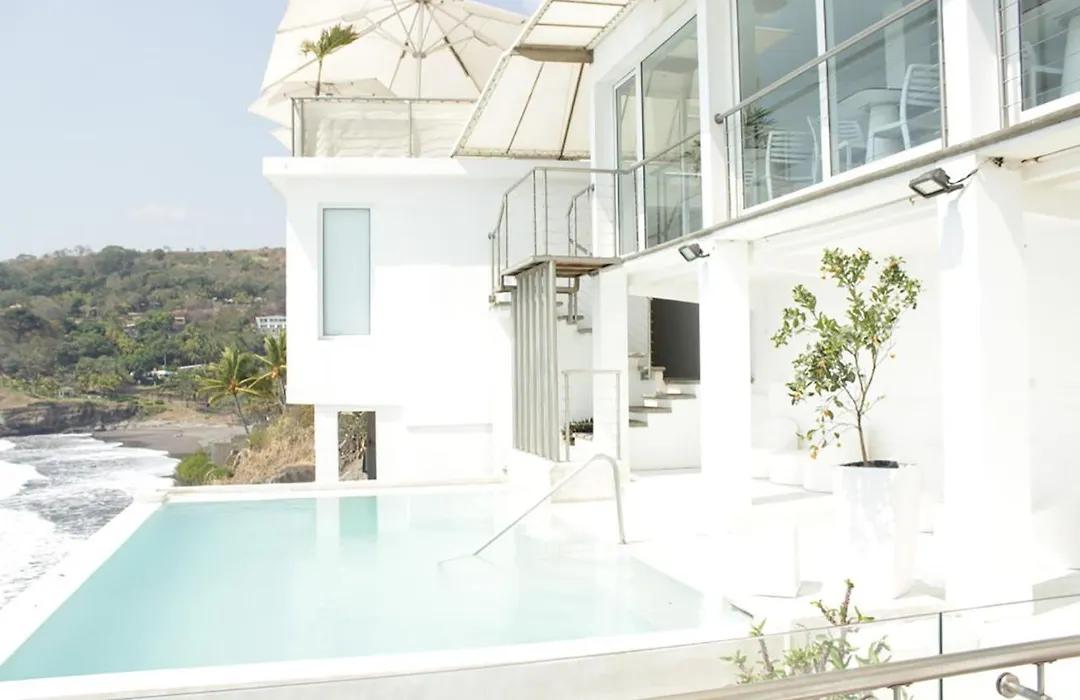B Boutique Hotel-1